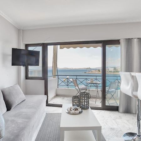 Modern Seaside Oasis In Pireas, Seaview & King Bed Appartement Buitenkant foto